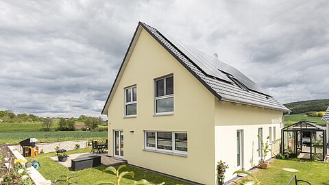 Fertighaus: Bauherren Familie Frech aus Alzenau